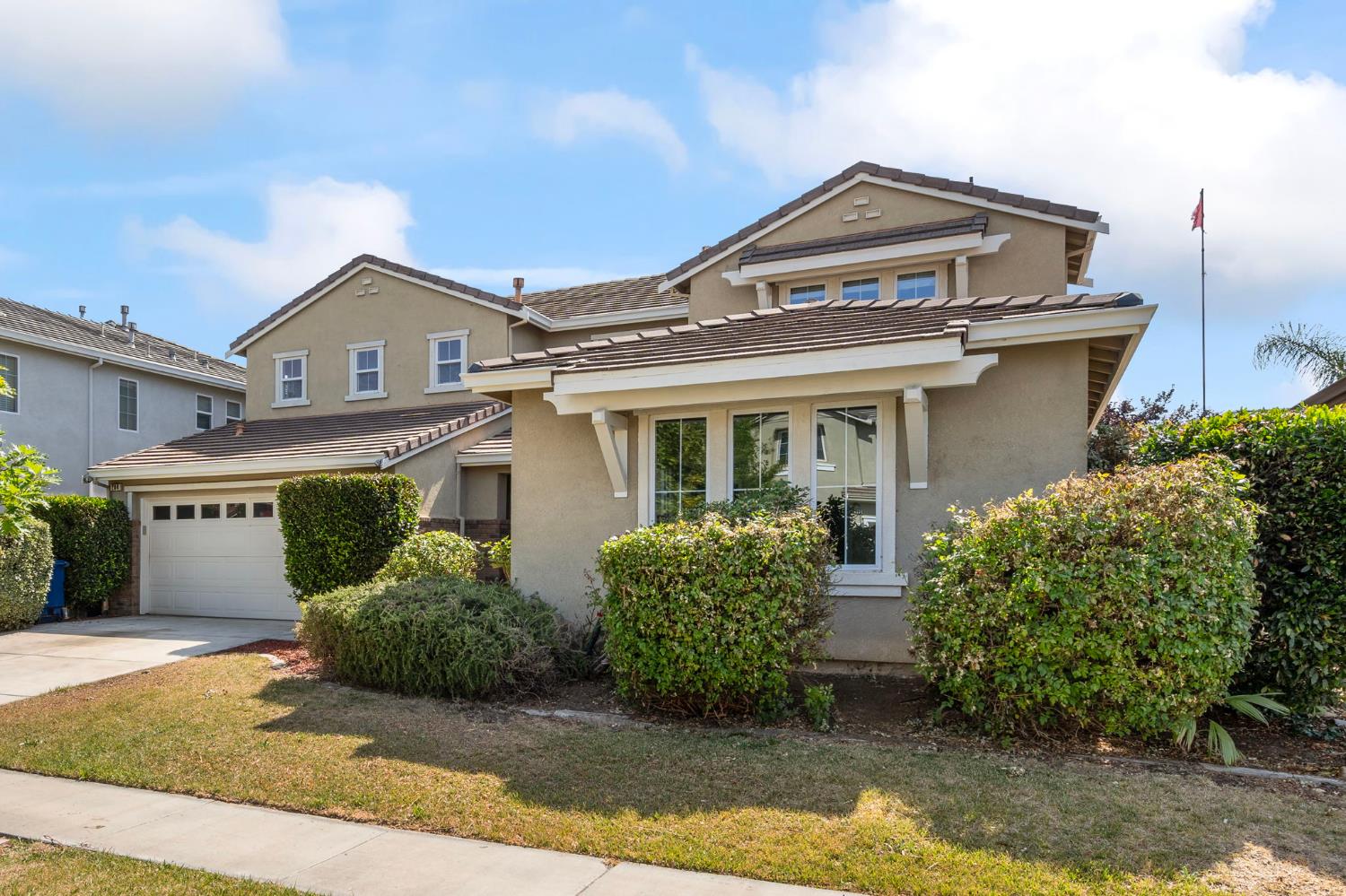 Daylily Lane, Patterson, California image 2