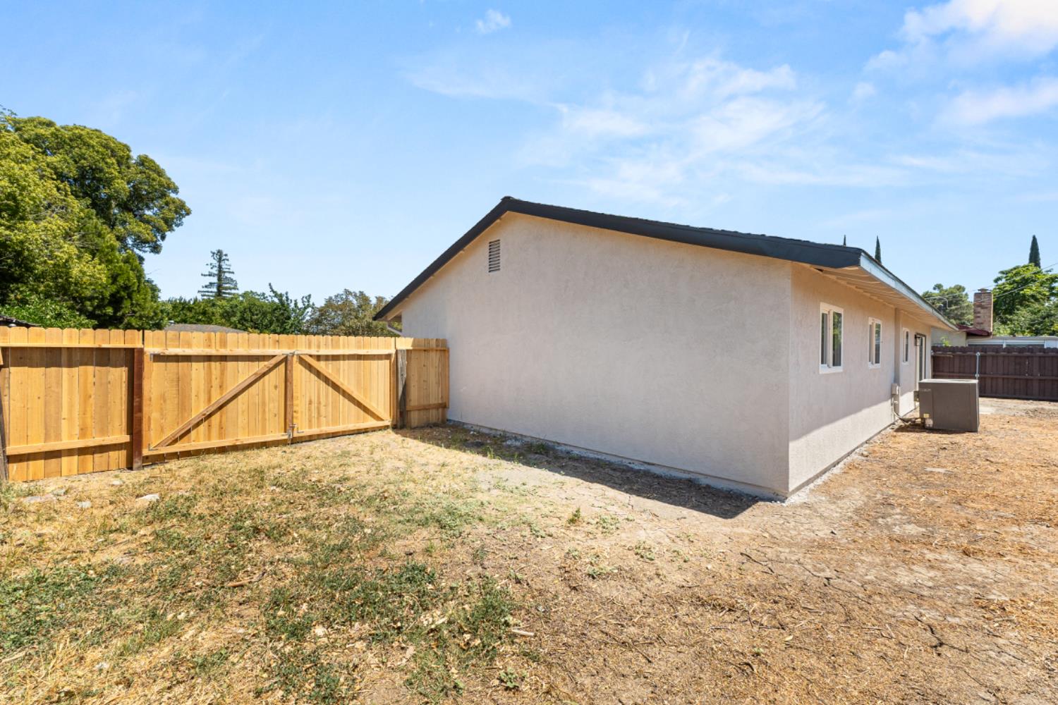 Beeston, Sacramento, California image 25