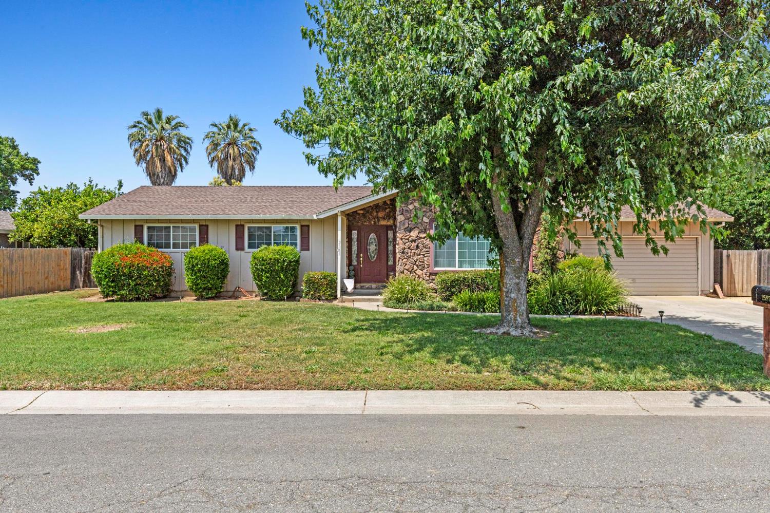 Azalea Way, Yuba City, California image 1