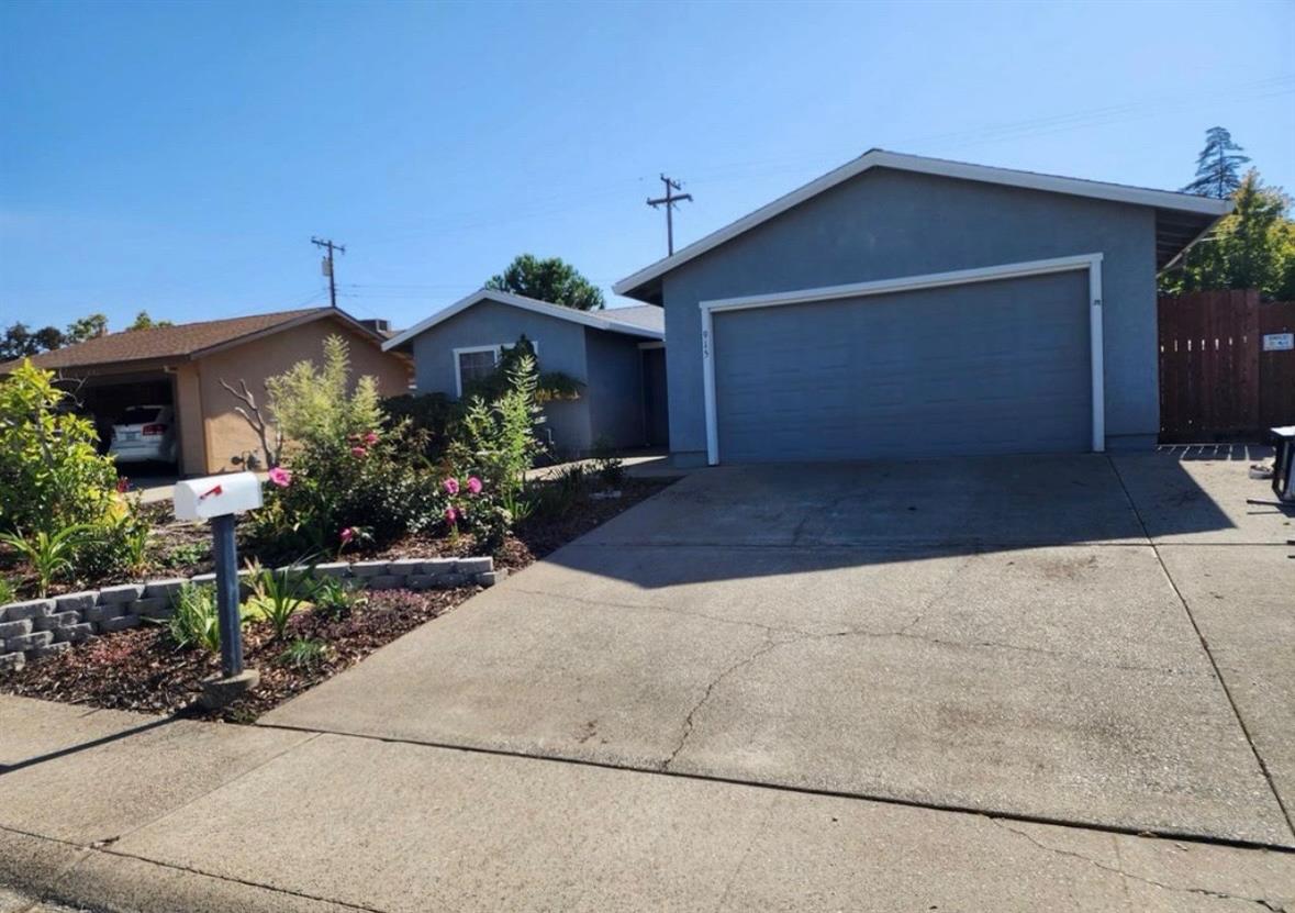 915 Athan Way, Roseville, California image 3