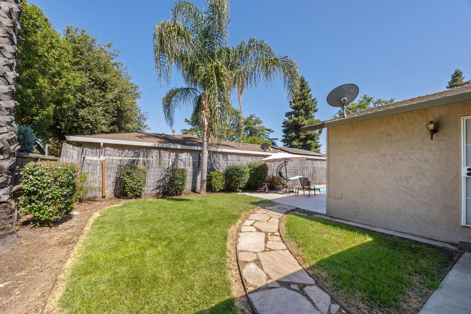 Mckinley Avenue, Woodland, California image 50