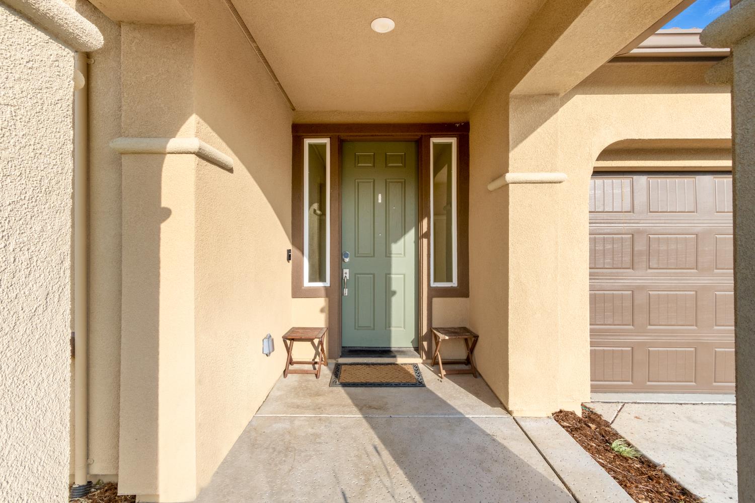Blue Moon Lane, Roseville, California image 3