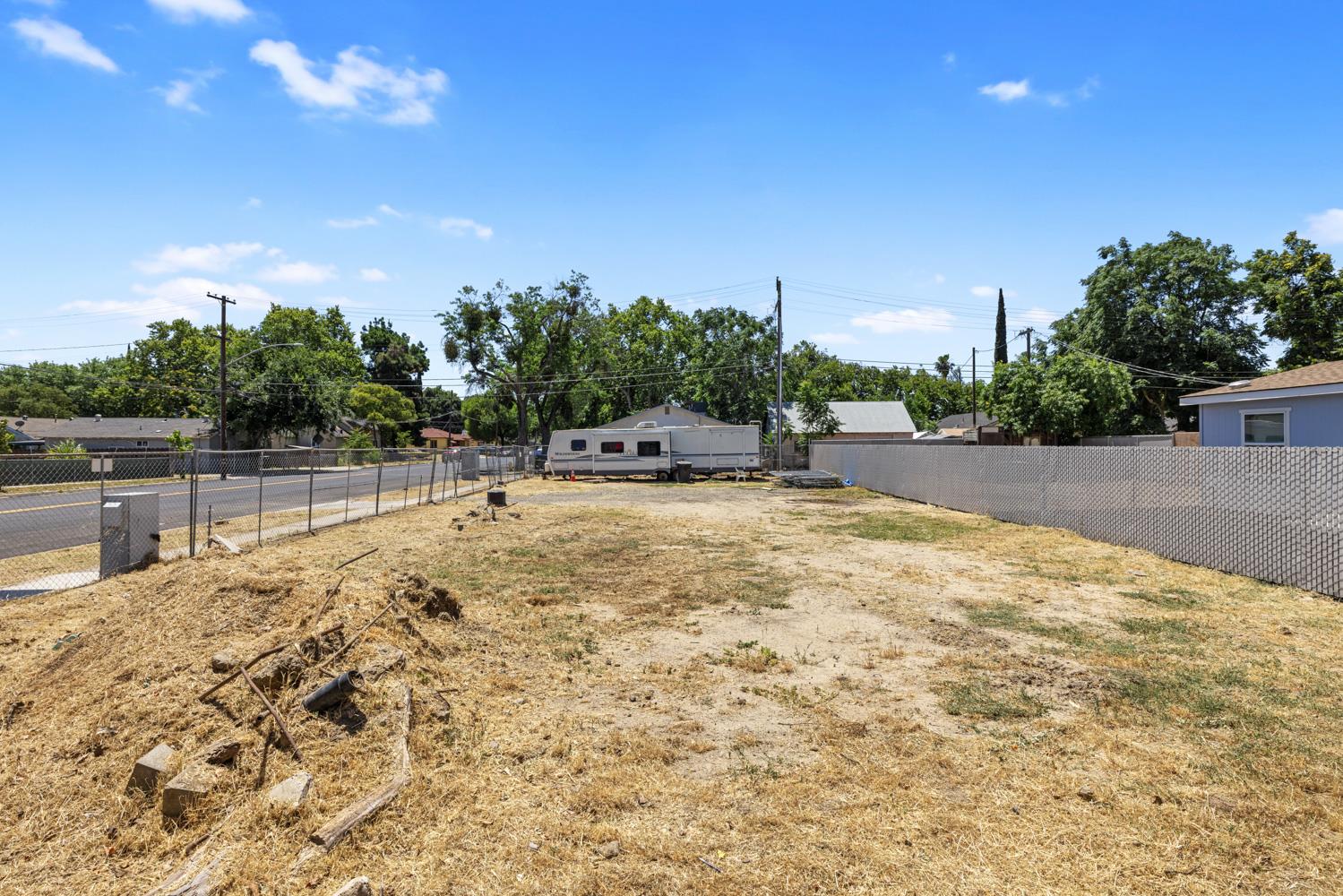 California Avenue, Modesto, California image 4