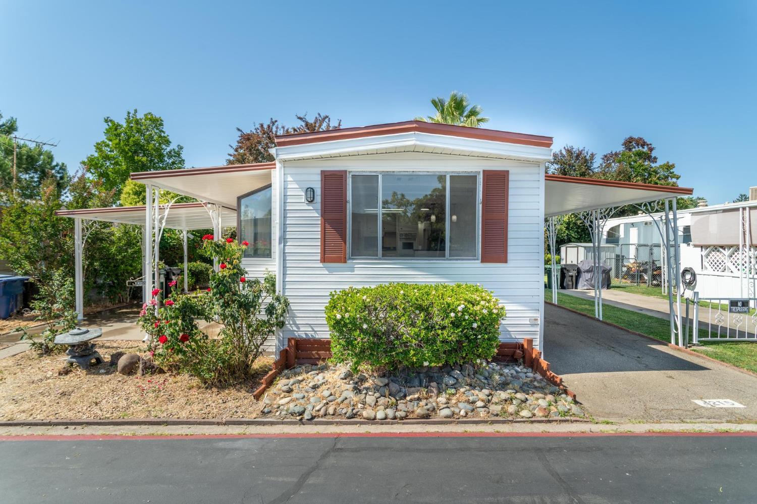 Detail Gallery Image 2 of 28 For 4215 Ticonderoga Ln, North Highlands,  CA 95660 - 2 Beds | 1 Baths