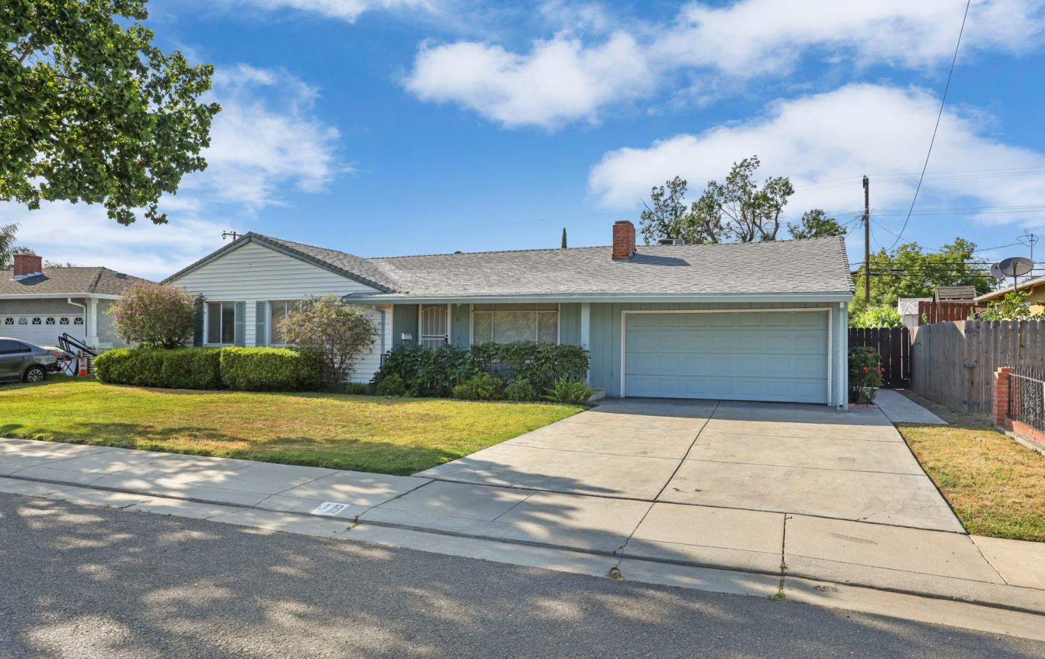 W Longview Avenue, Stockton, California image 2