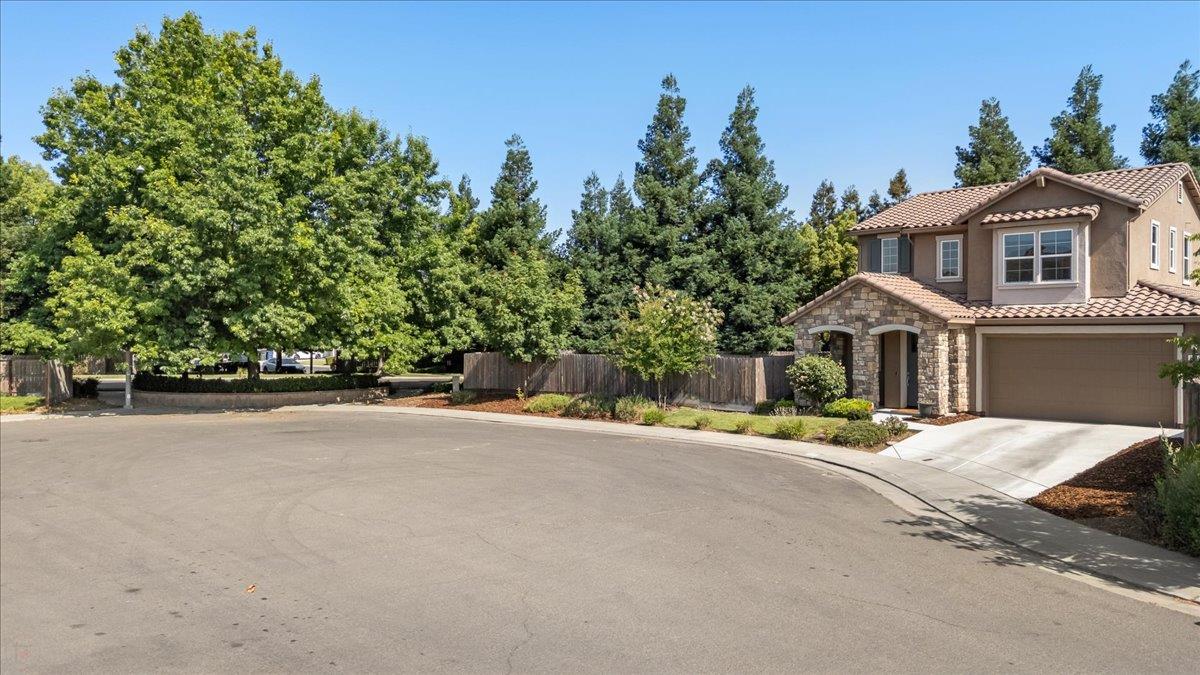 Hidden Island Court, Modesto, California image 2