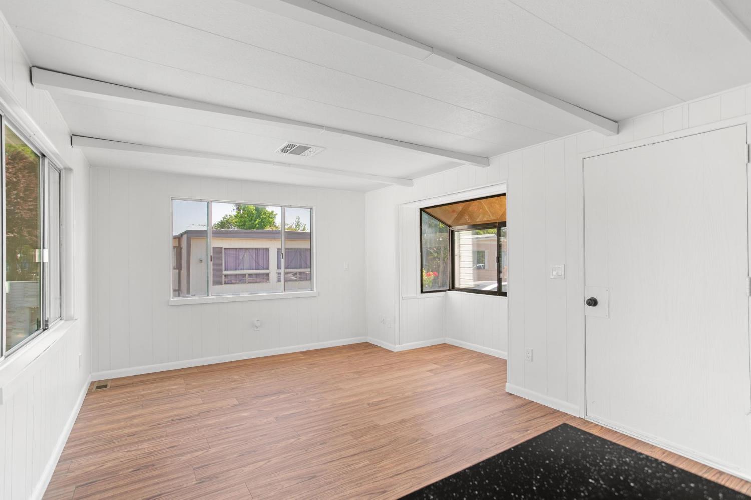 Detail Gallery Image 8 of 28 For 4215 Ticonderoga Ln, North Highlands,  CA 95660 - 2 Beds | 1 Baths