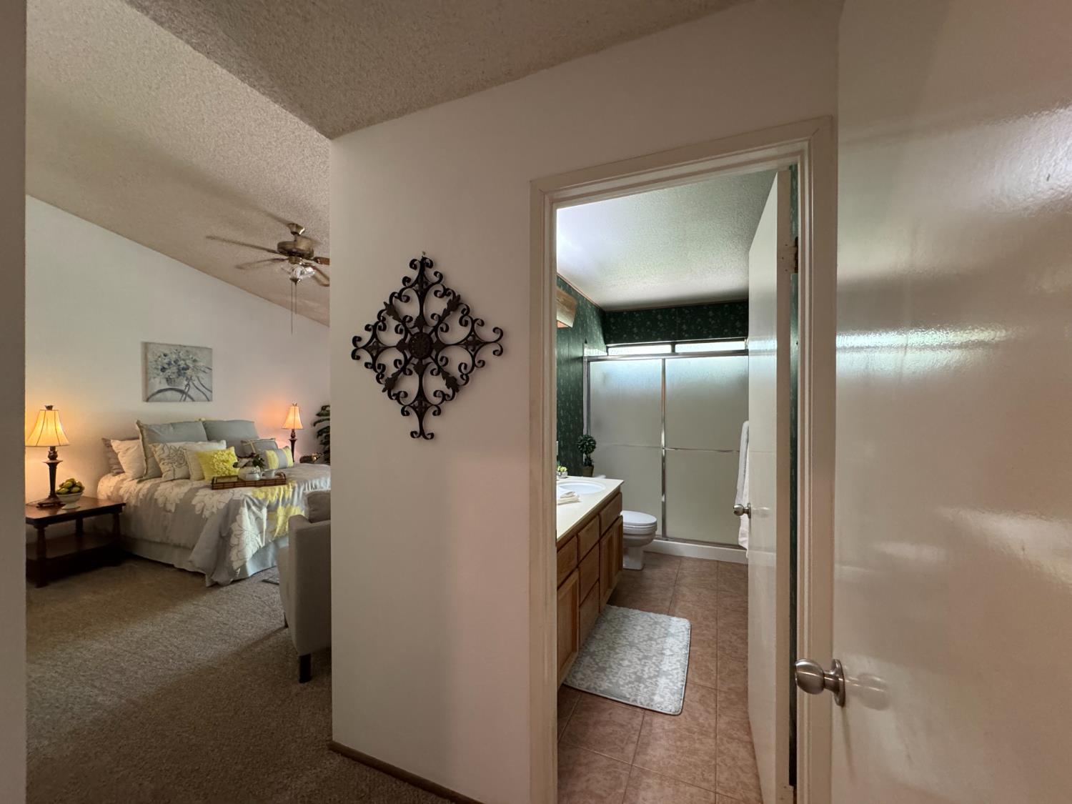 Oak Stream Court, Carmichael, California image 22