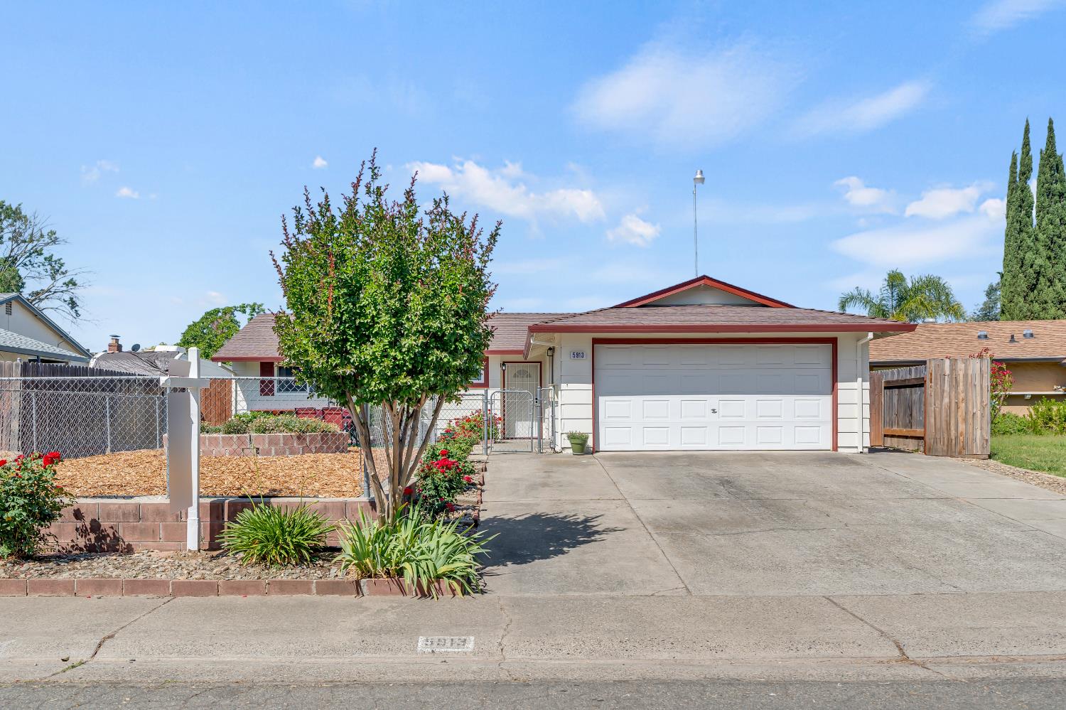 York Glen Way, Sacramento, California image 1