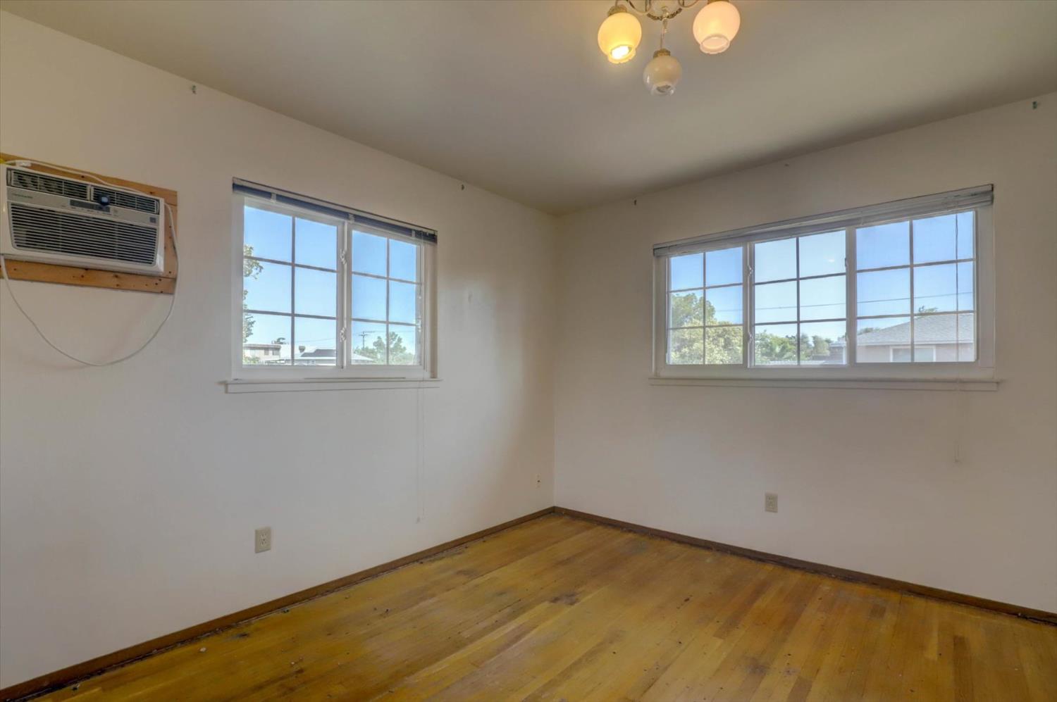 Elvyra Way, Sacramento, California image 11