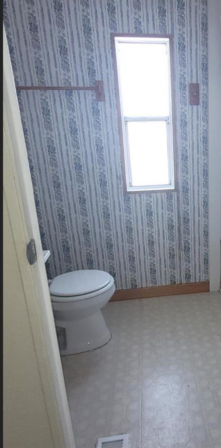 Detail Gallery Image 5 of 10 For 273 N Mercury St, Santa Nella,  CA 95322 - 3 Beds | 2 Baths