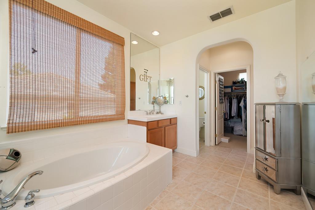 Belmar Court, Folsom, California image 34