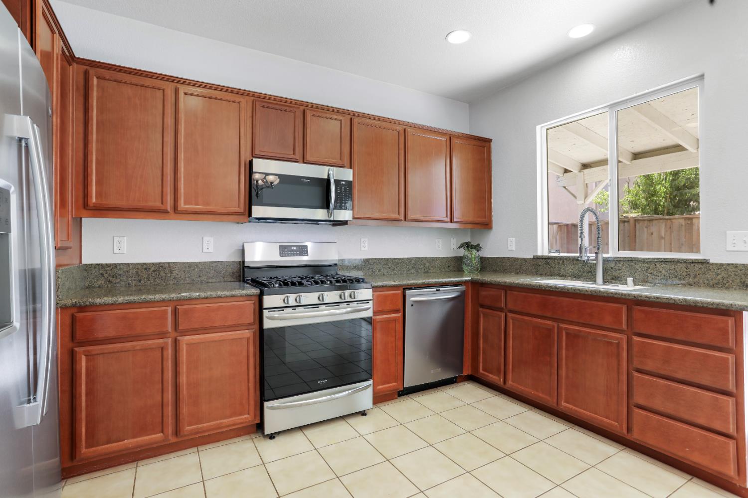 Summerwind Lane, Manteca, California image 11