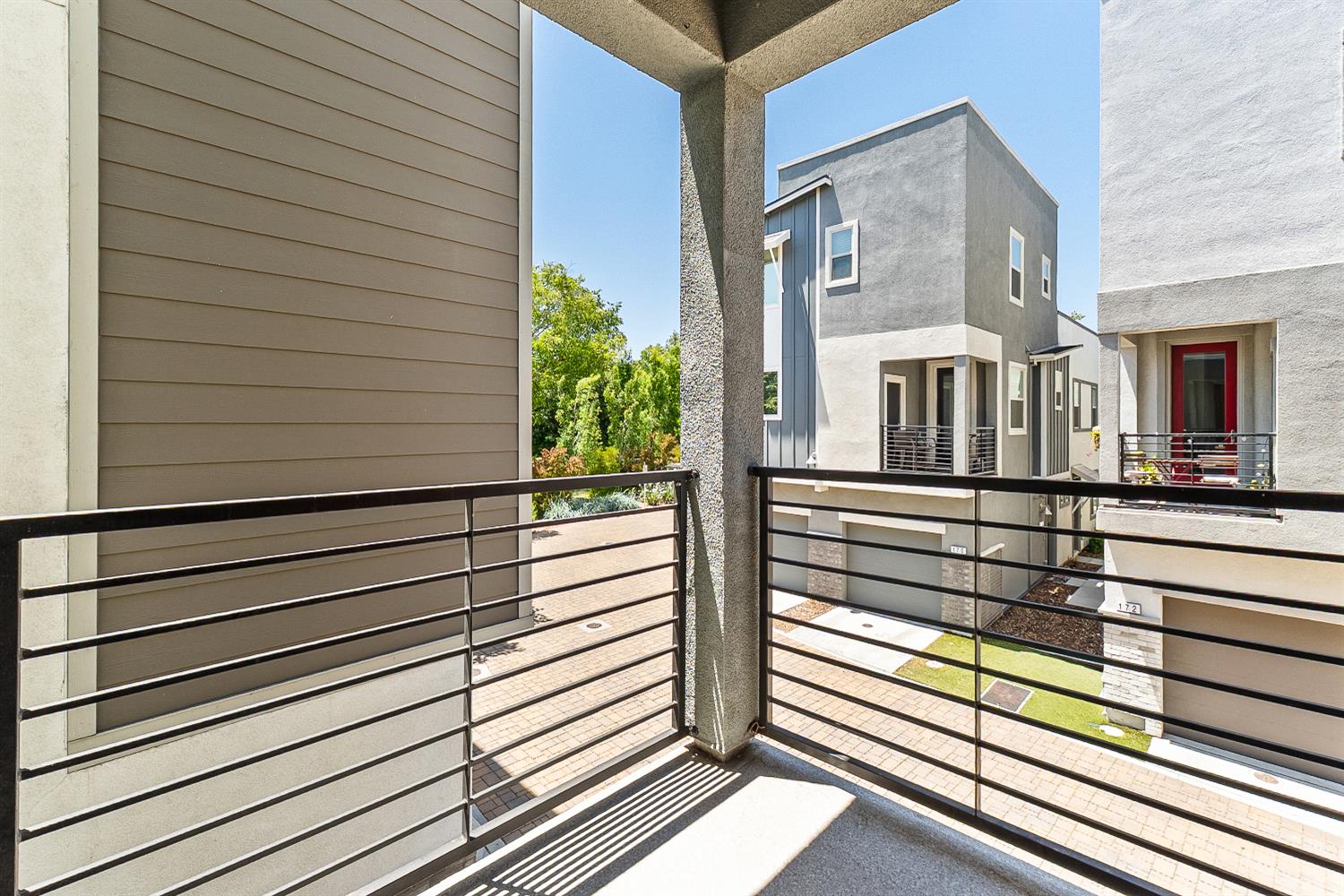 Log Pond Lane, Sacramento, California image 13