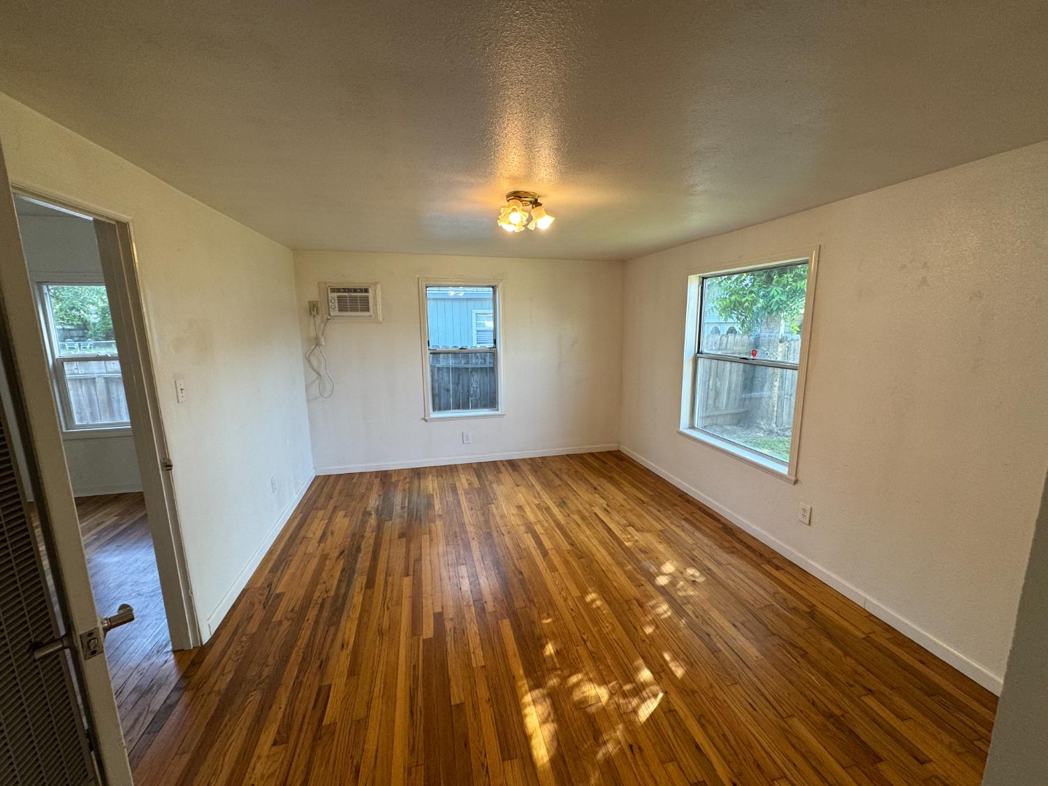 Dorman Avenue, Yuba City, California image 17
