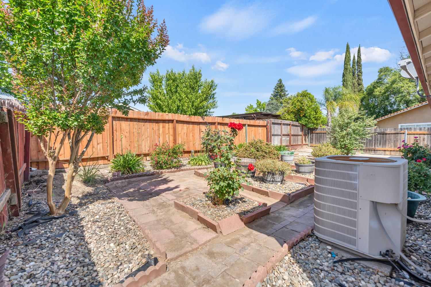 York Glen Way, Sacramento, California image 38