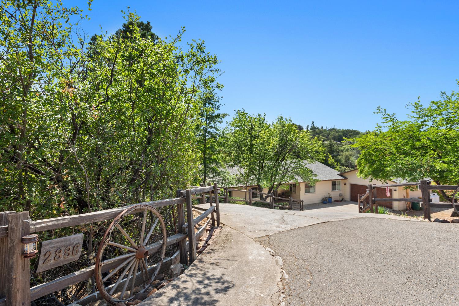 Knollwood Drive, Cameron Park, California image 3