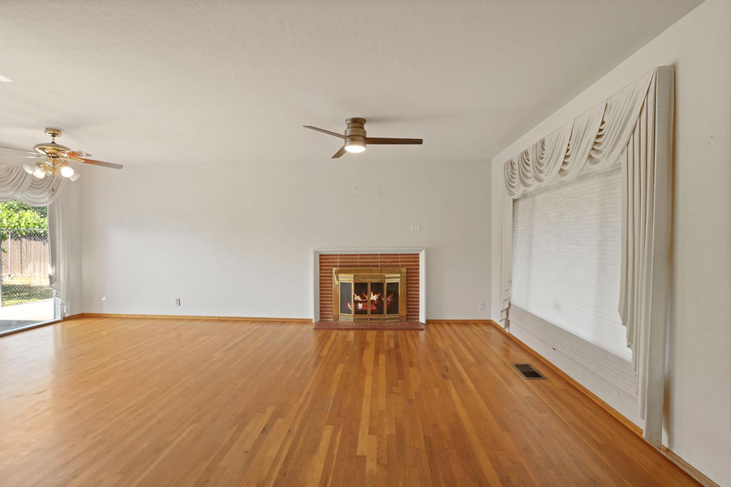 W Longview Avenue, Stockton, California image 6