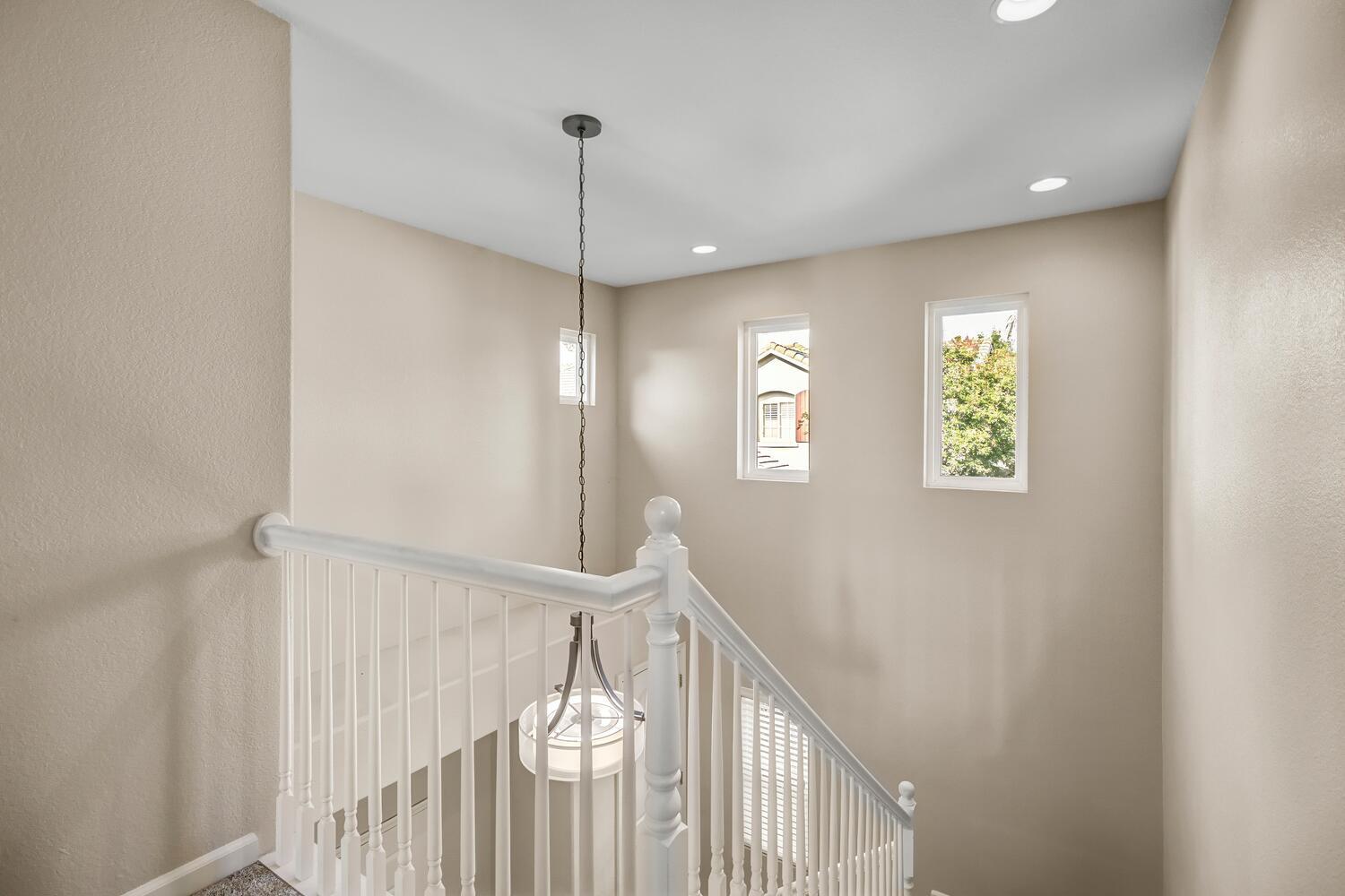 Anjou Circle, Sacramento, California image 19