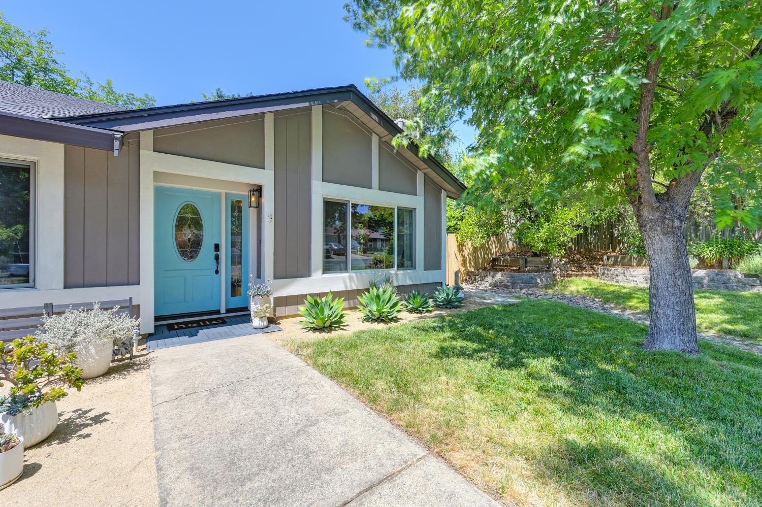 Mesquite Court, Folsom, California image 3