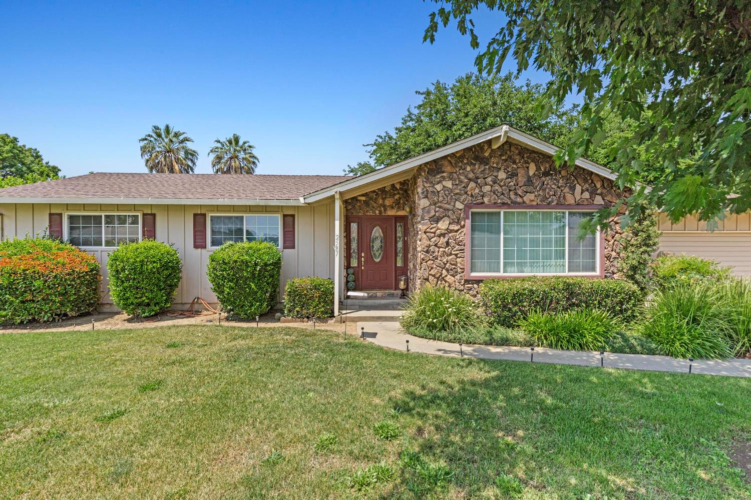 Azalea Way, Yuba City, California image 4