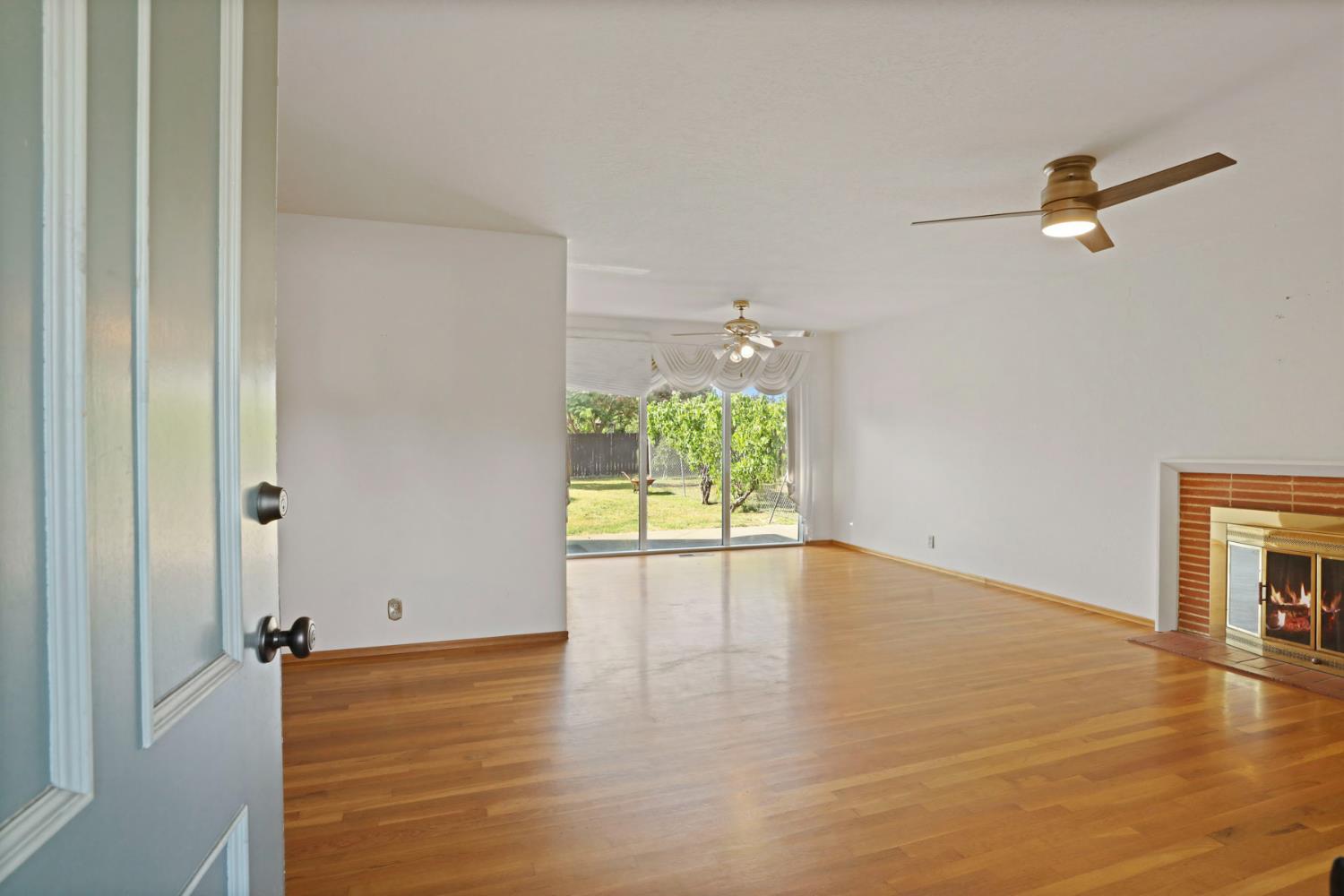 W Longview Avenue, Stockton, California image 5