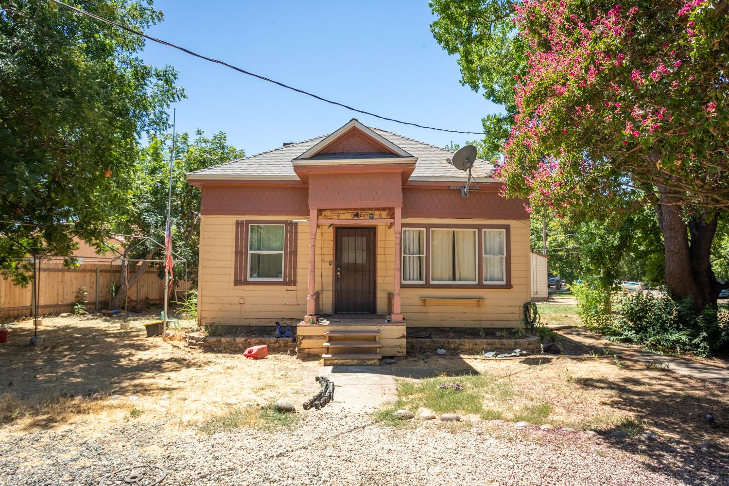 Railroad Avenue, Yuba City, California image 26