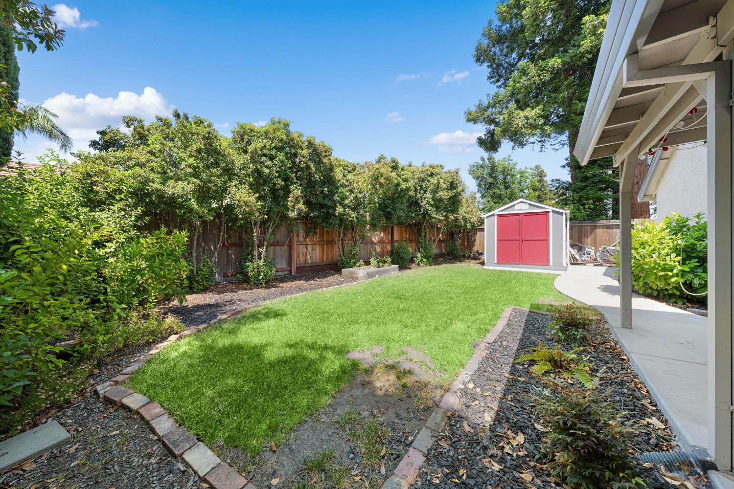 Mergansers Court, West Sacramento, California image 28