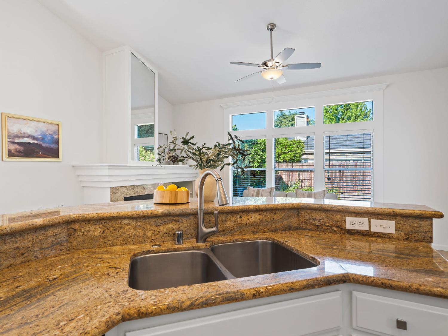 La Paloma Court, Davis, California image 18