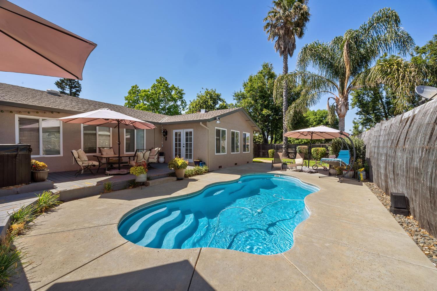 Mckinley Avenue, Woodland, California image 48