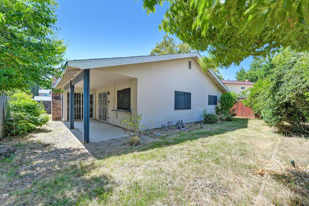 Mira Del Rio Way, Sacramento, California image 19