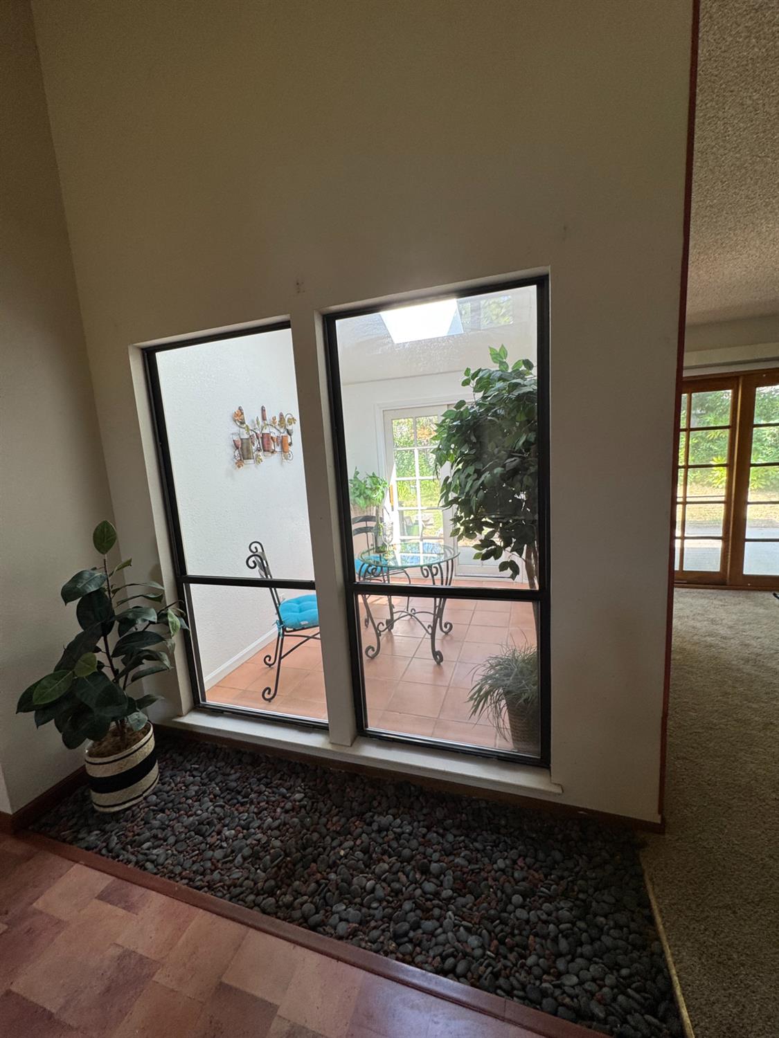 Oak Stream Court, Carmichael, California image 5