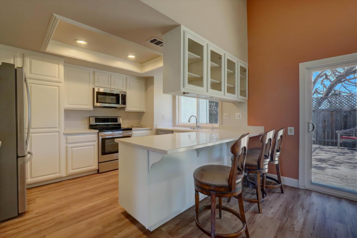 Chamise Court, Orangevale, California image 9