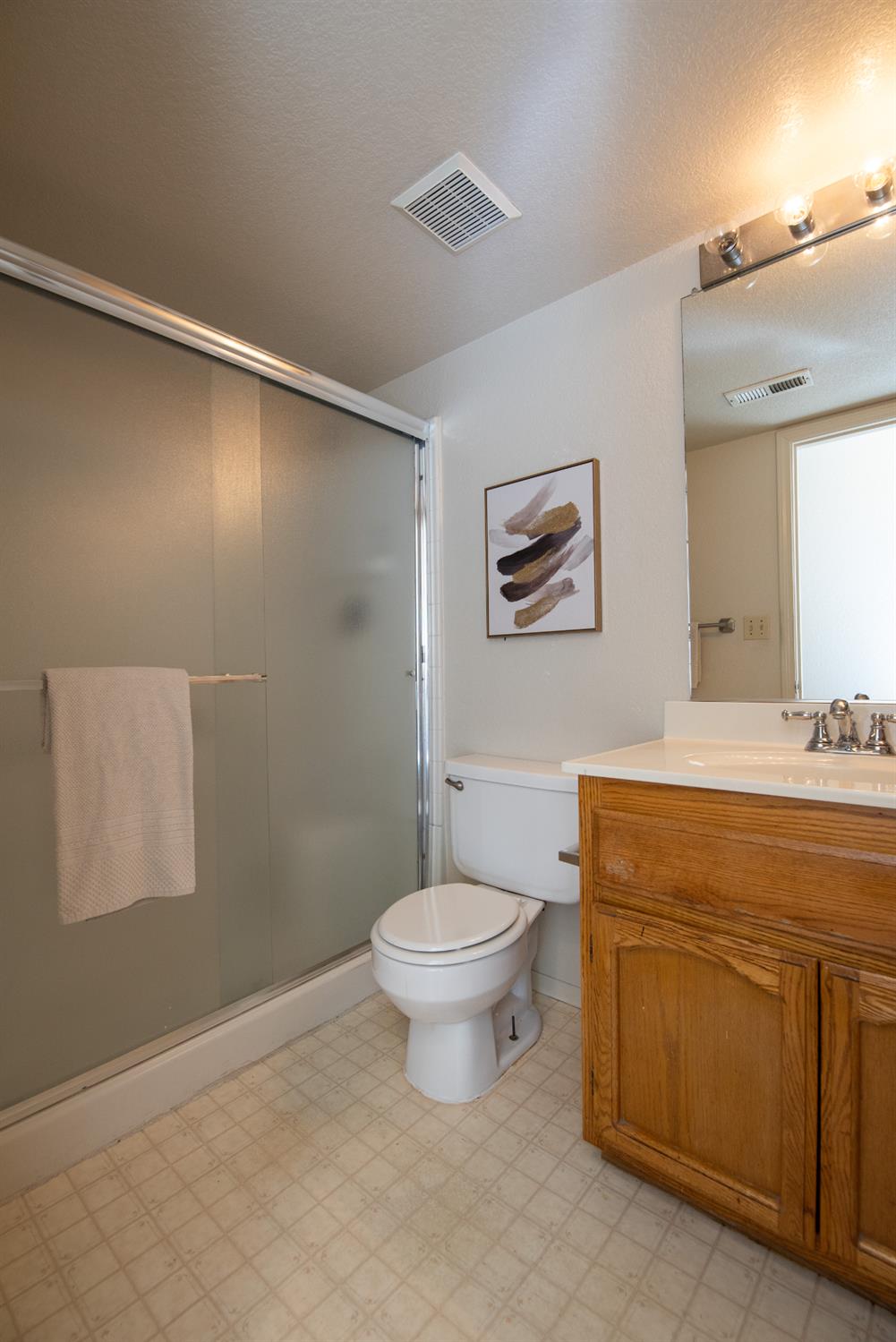 Birchwood Court, Tracy, California image 31