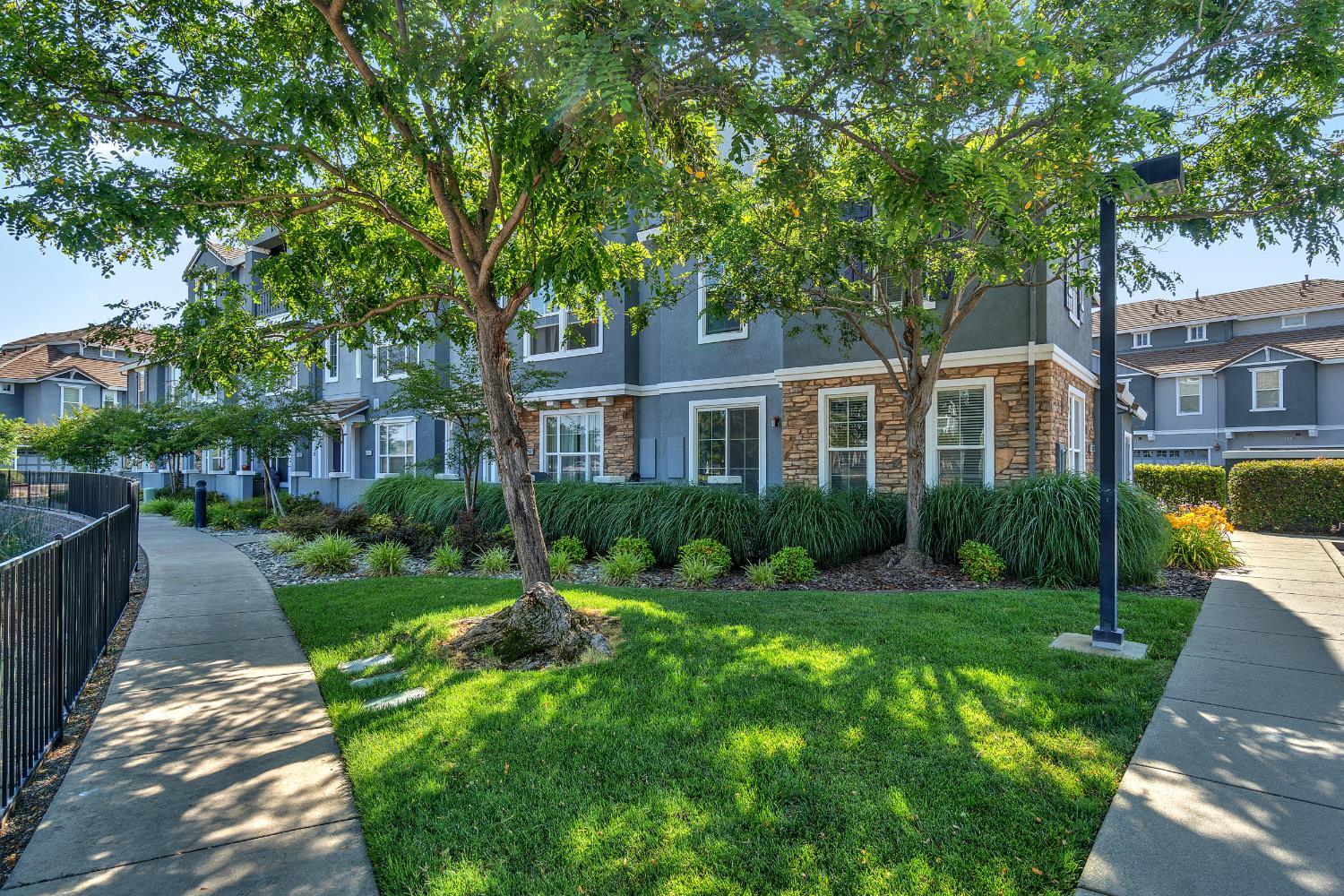 Lonetree Boulevard, Rocklin, California image 26