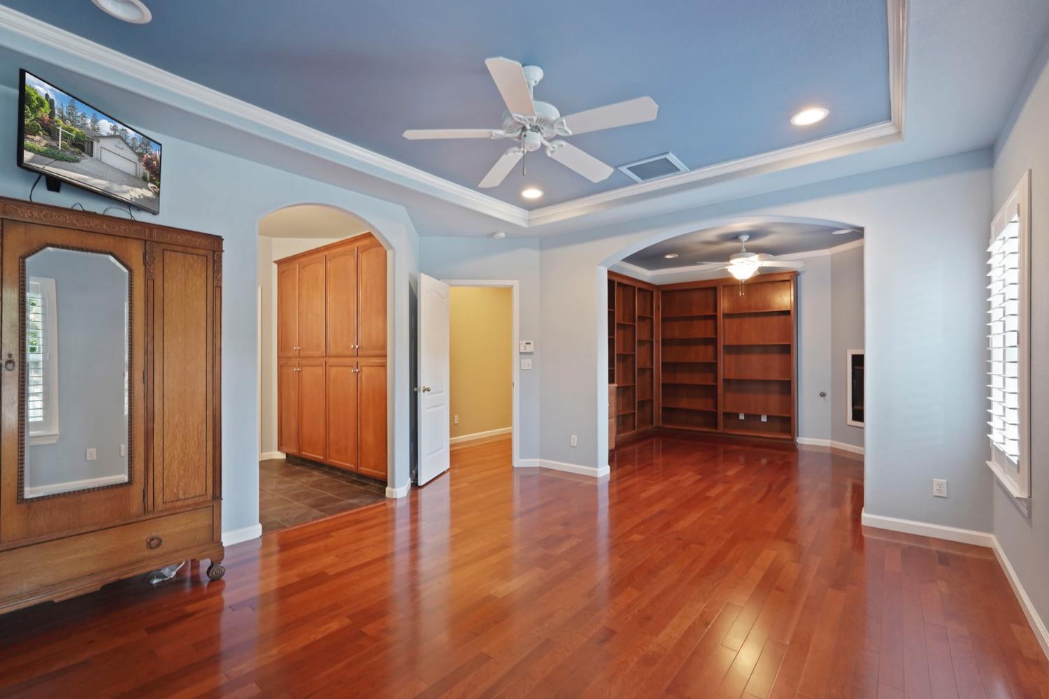 Summerset Court, Lodi, California image 28