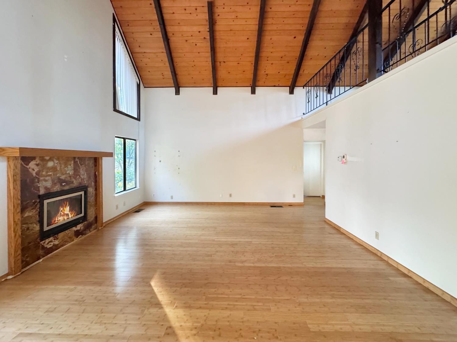 Aileen Way, Grass Valley, California image 3