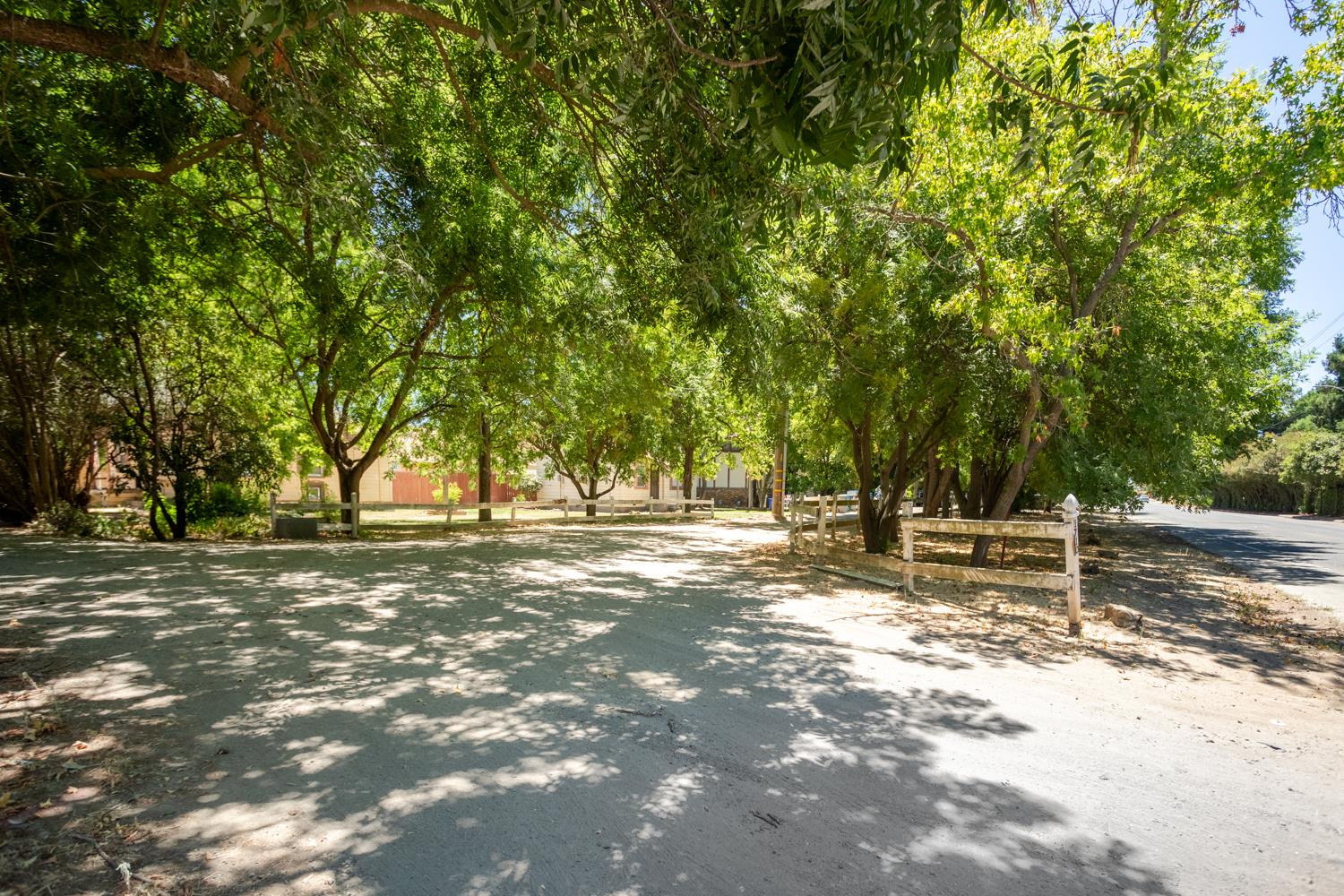 Railroad Avenue, Yuba City, California image 34