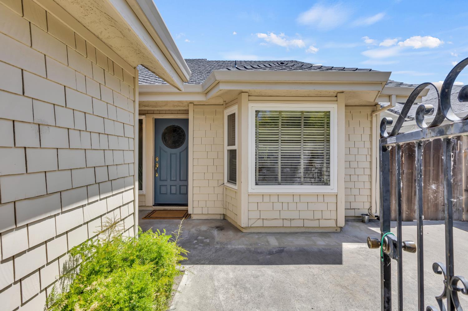 S Mills Avenue, Lodi, California image 5