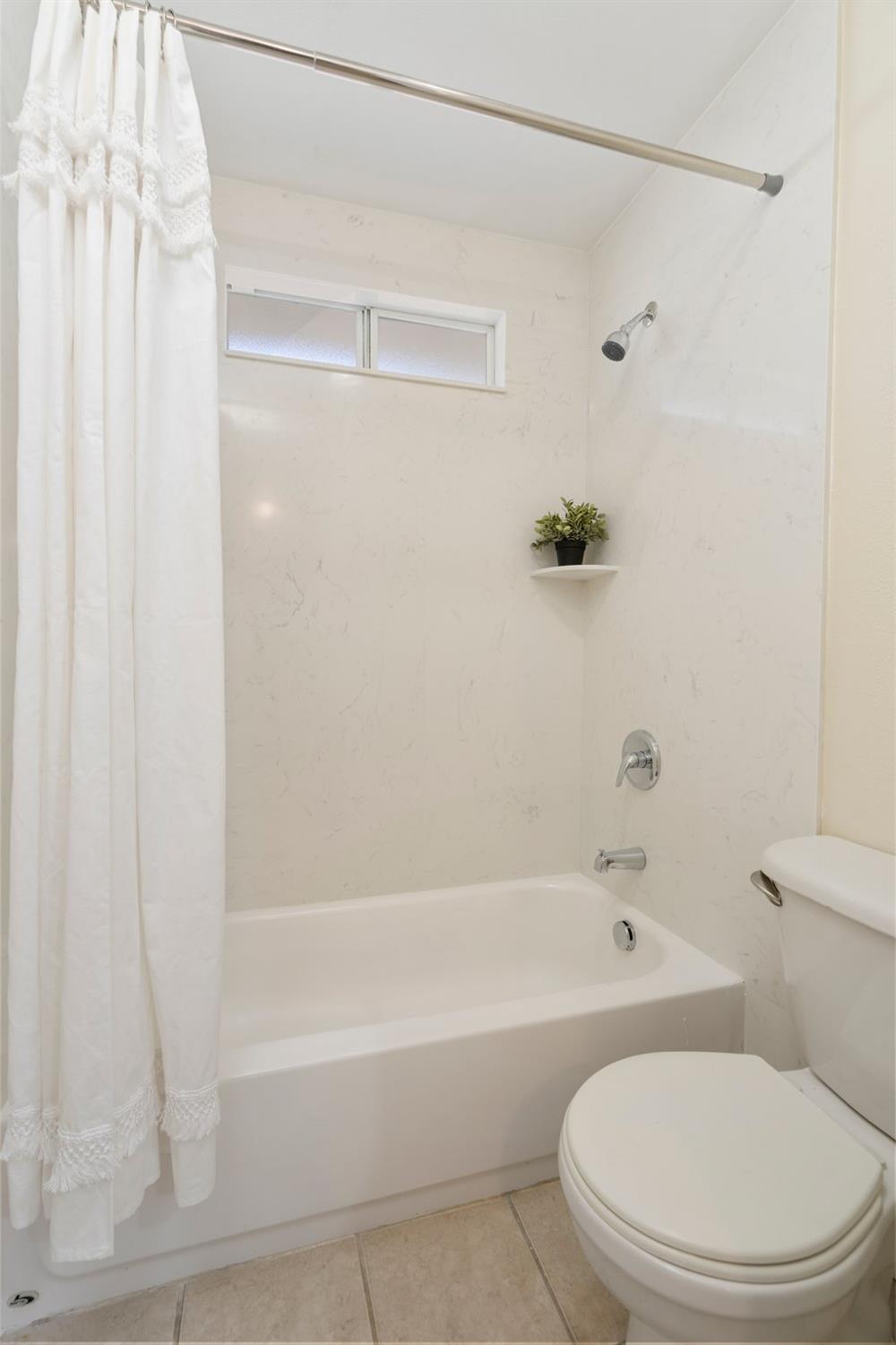 20th Avenue, Sacramento, California image 17