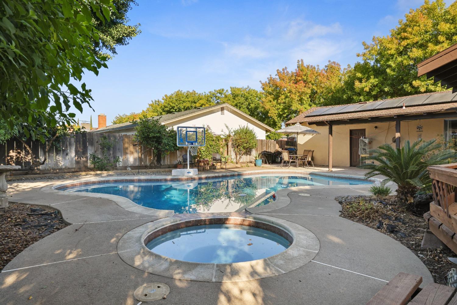 Kruger Drive, Modesto, California image 33