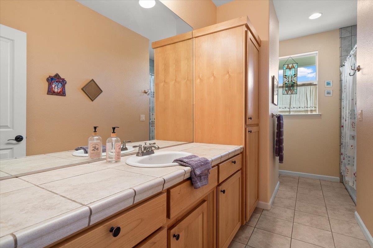 17947 Piper Lane, Penn Valley, California image 49