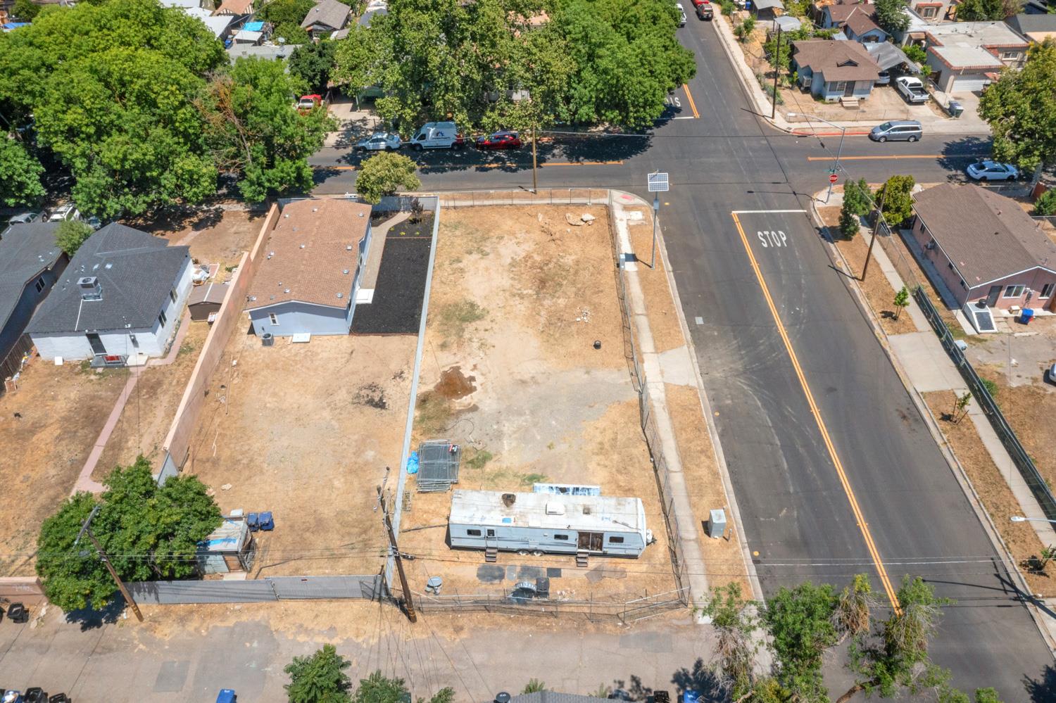 California Avenue, Modesto, California image 7