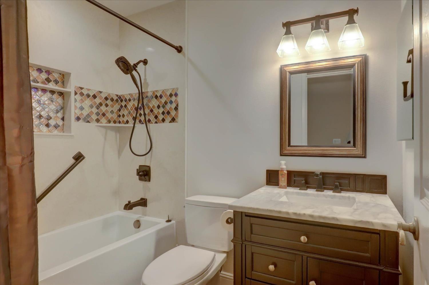 Chamise Court, Orangevale, California image 19