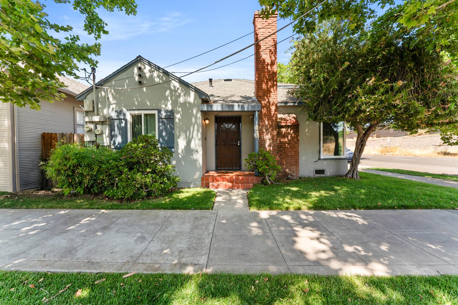27th Street, Sacramento, California image 1
