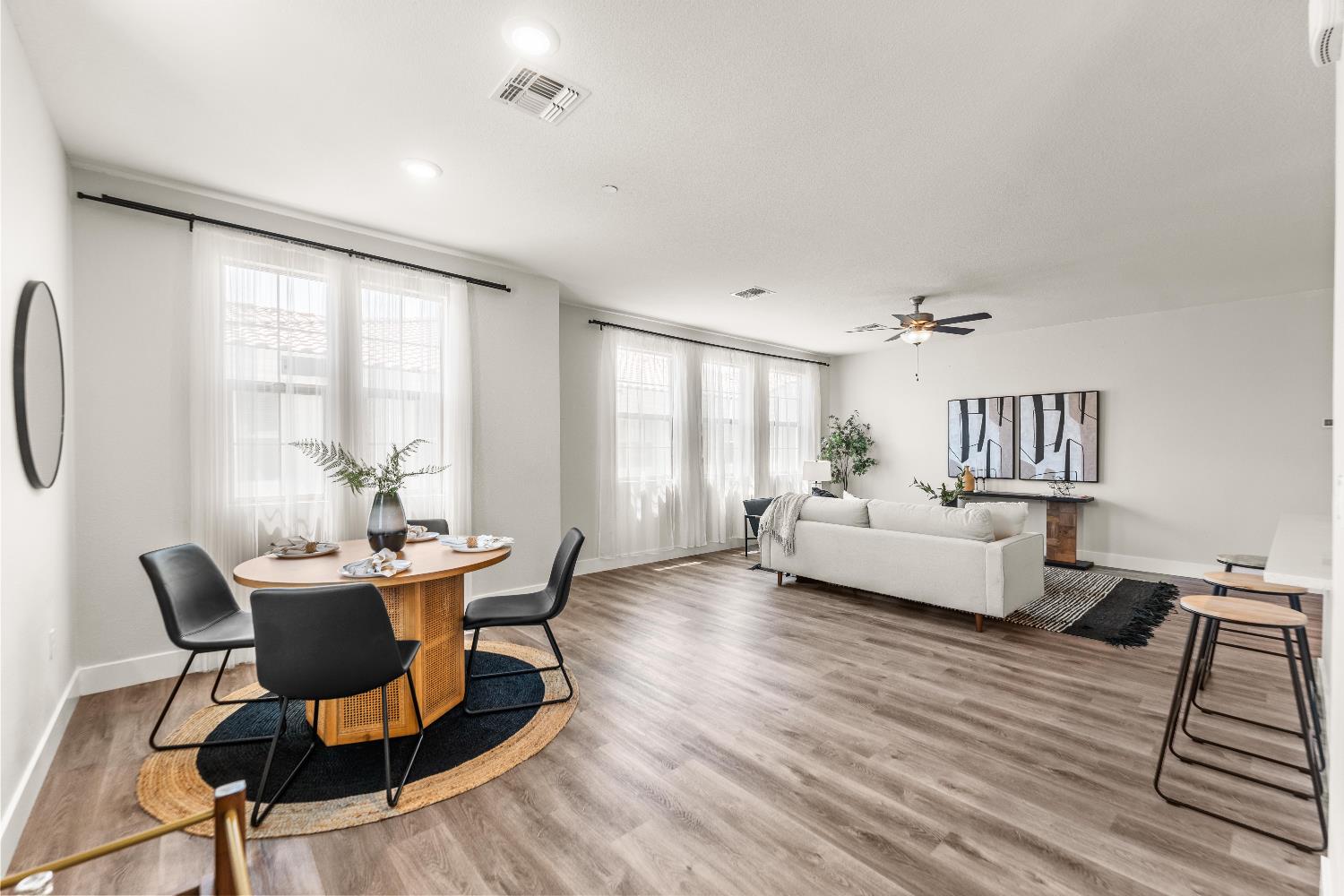E Commerce Way #17104, Sacramento, California image 4