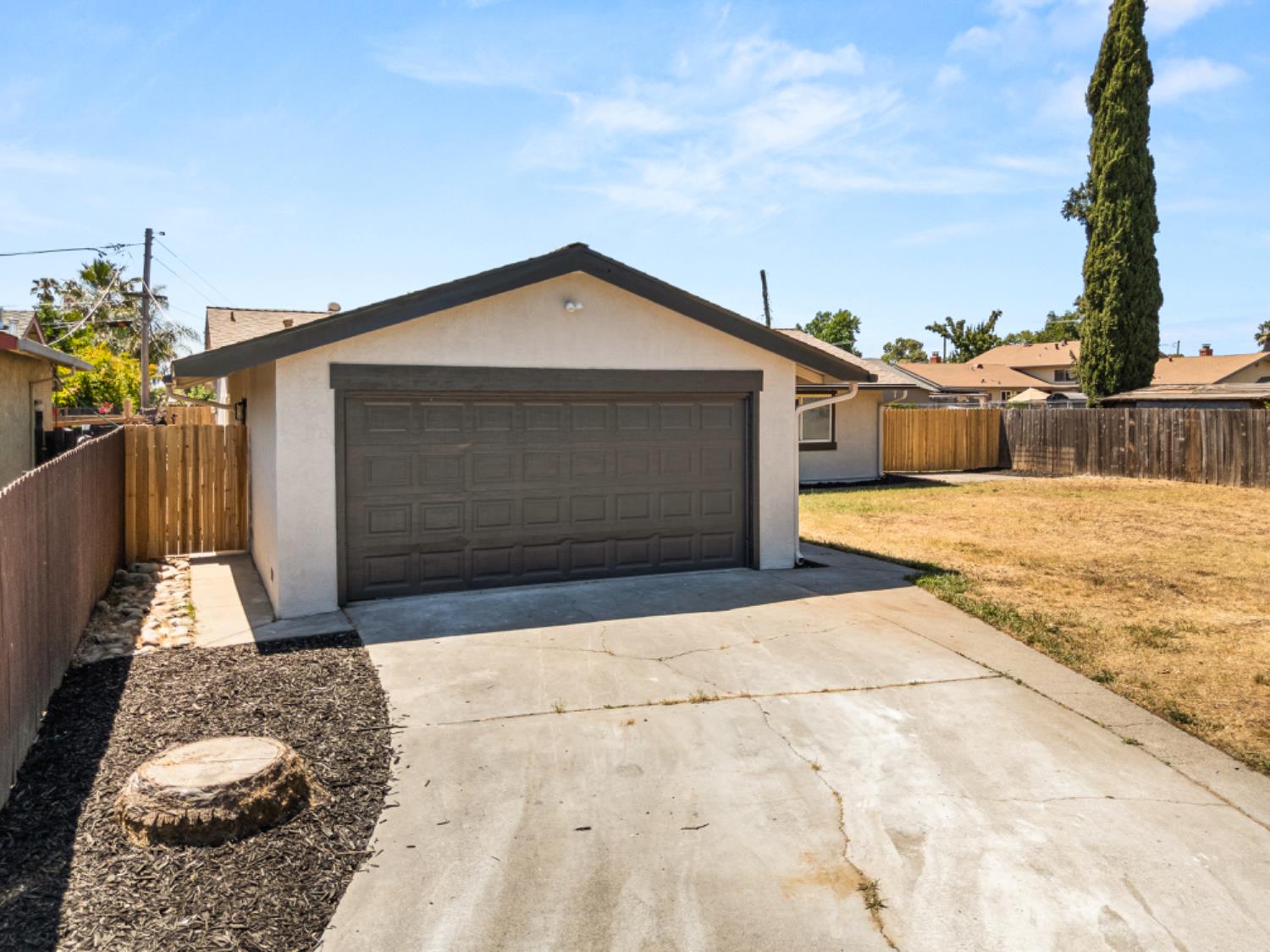 Beeston, Sacramento, California image 29