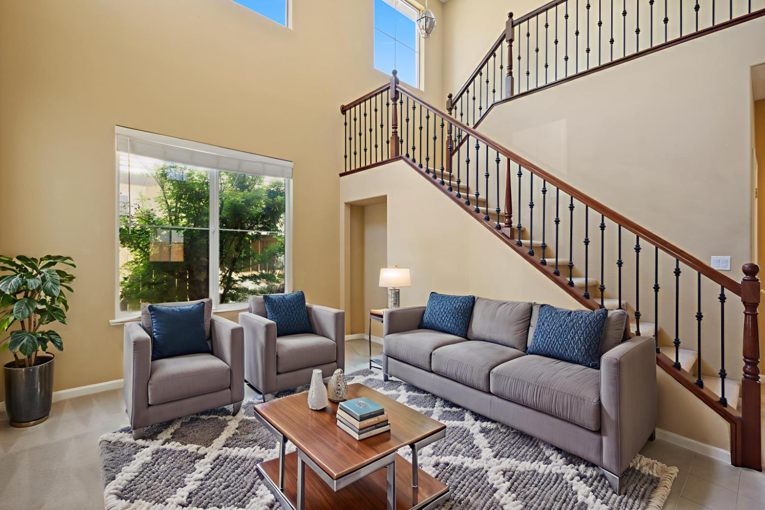 Sarazen Place, Patterson, California image 4