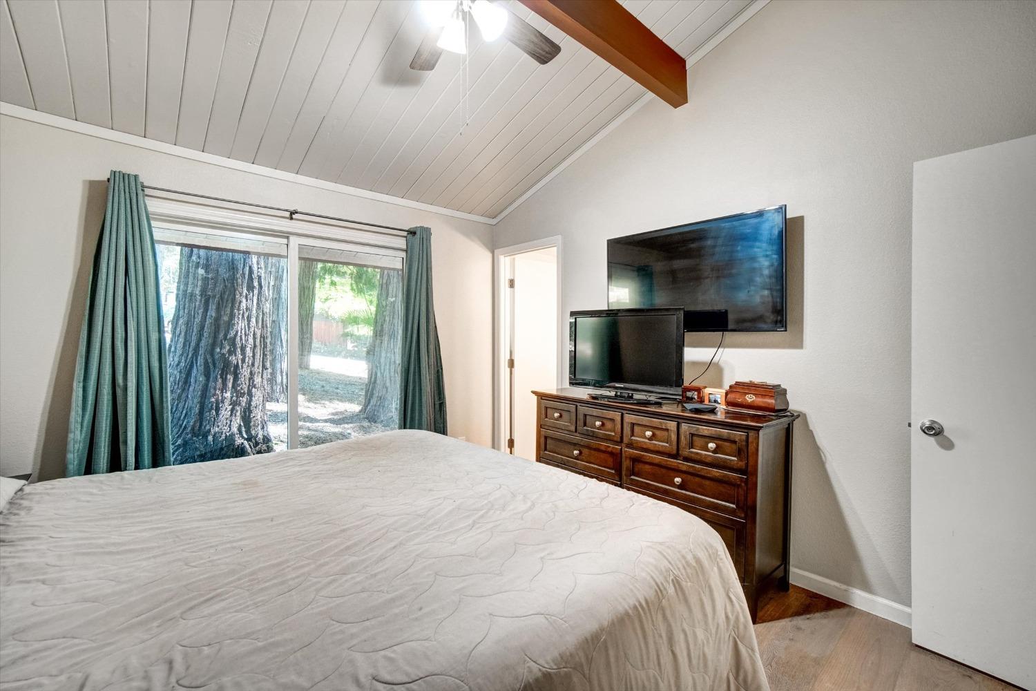 Laurel Drive, Pollock Pines, California image 18