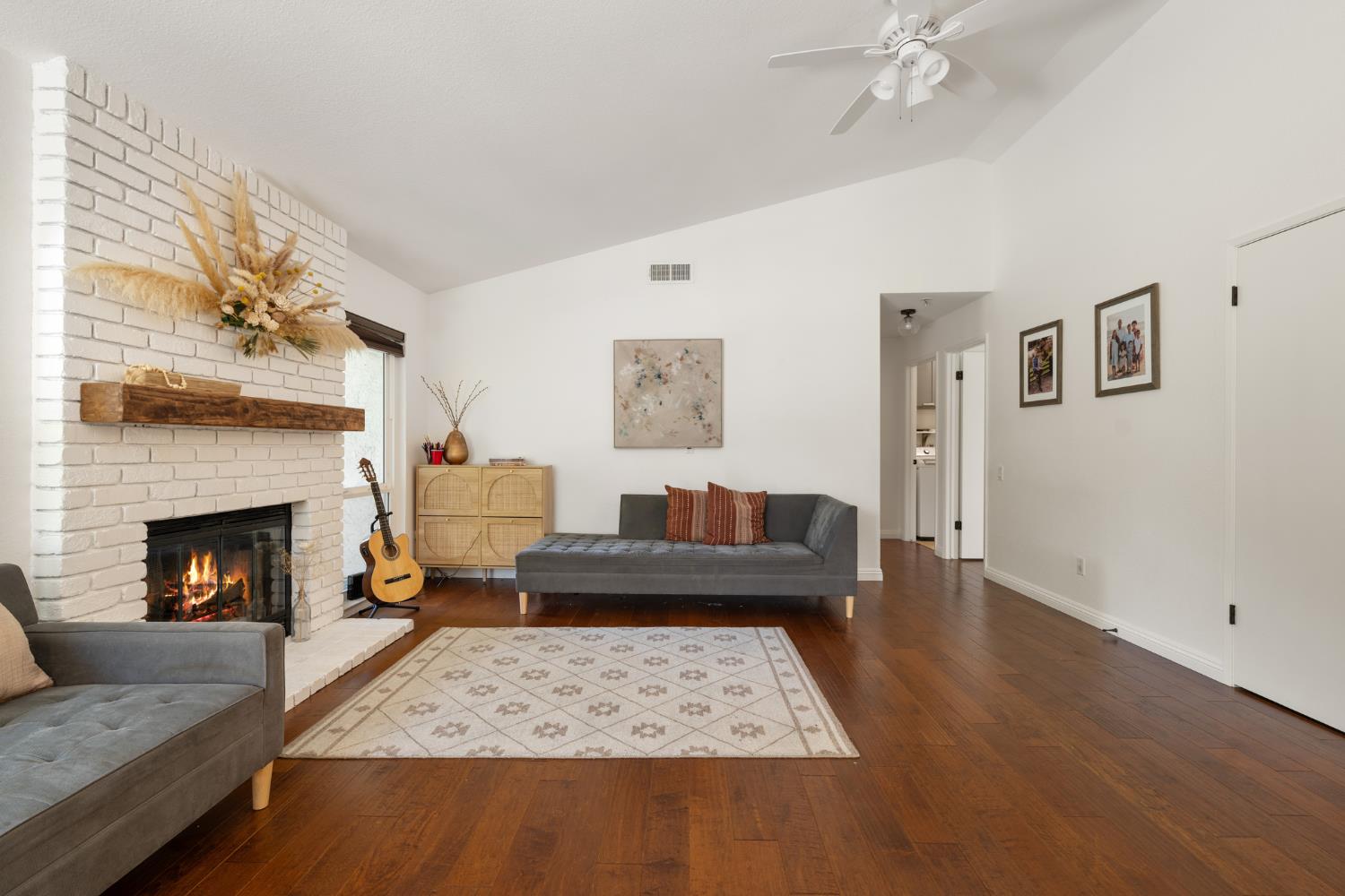 Mergansers Court, West Sacramento, California image 8